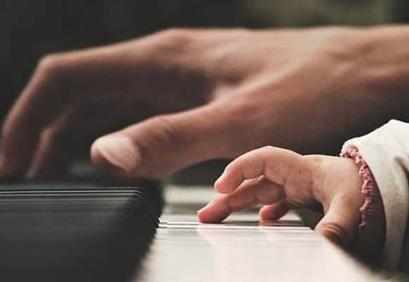 Aprender a tocar el piano. ¿Por qué resulta tan dificil?