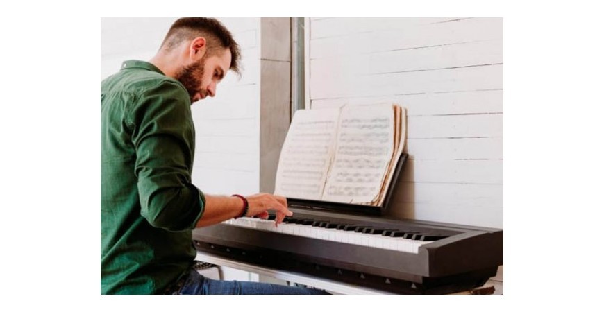 Comprar piano y teclado ¿cuál es el mejor para ti?
